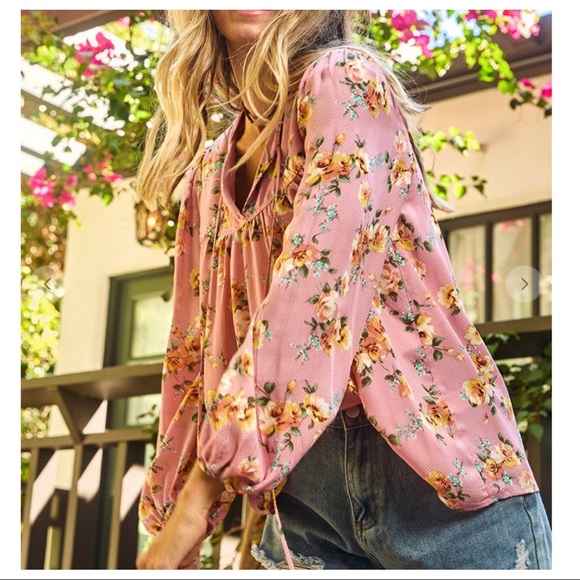 #13 Boho Chic Lindsey Flowy Floral Top - Picture 2 of 6